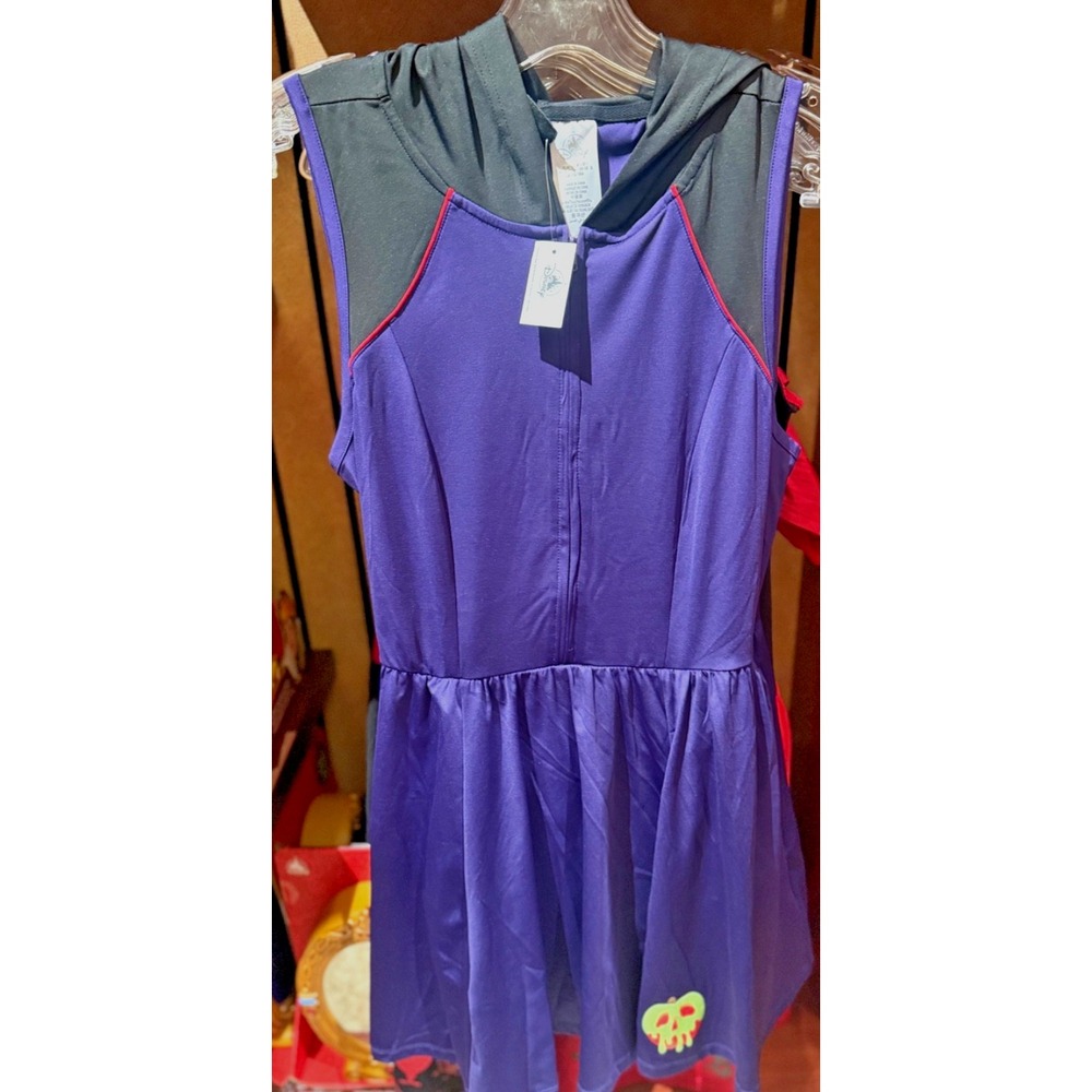 2026 Disney Parks Evil Queen Athletic Dress  Medium Skort Vilains Snow White
